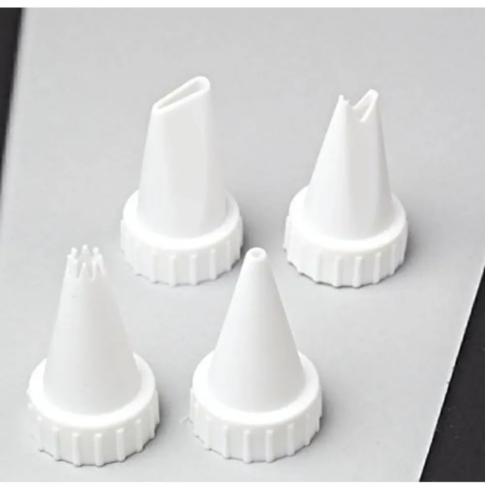 Wilton Decorating Icing Tips. 2 Packs. #8 total
